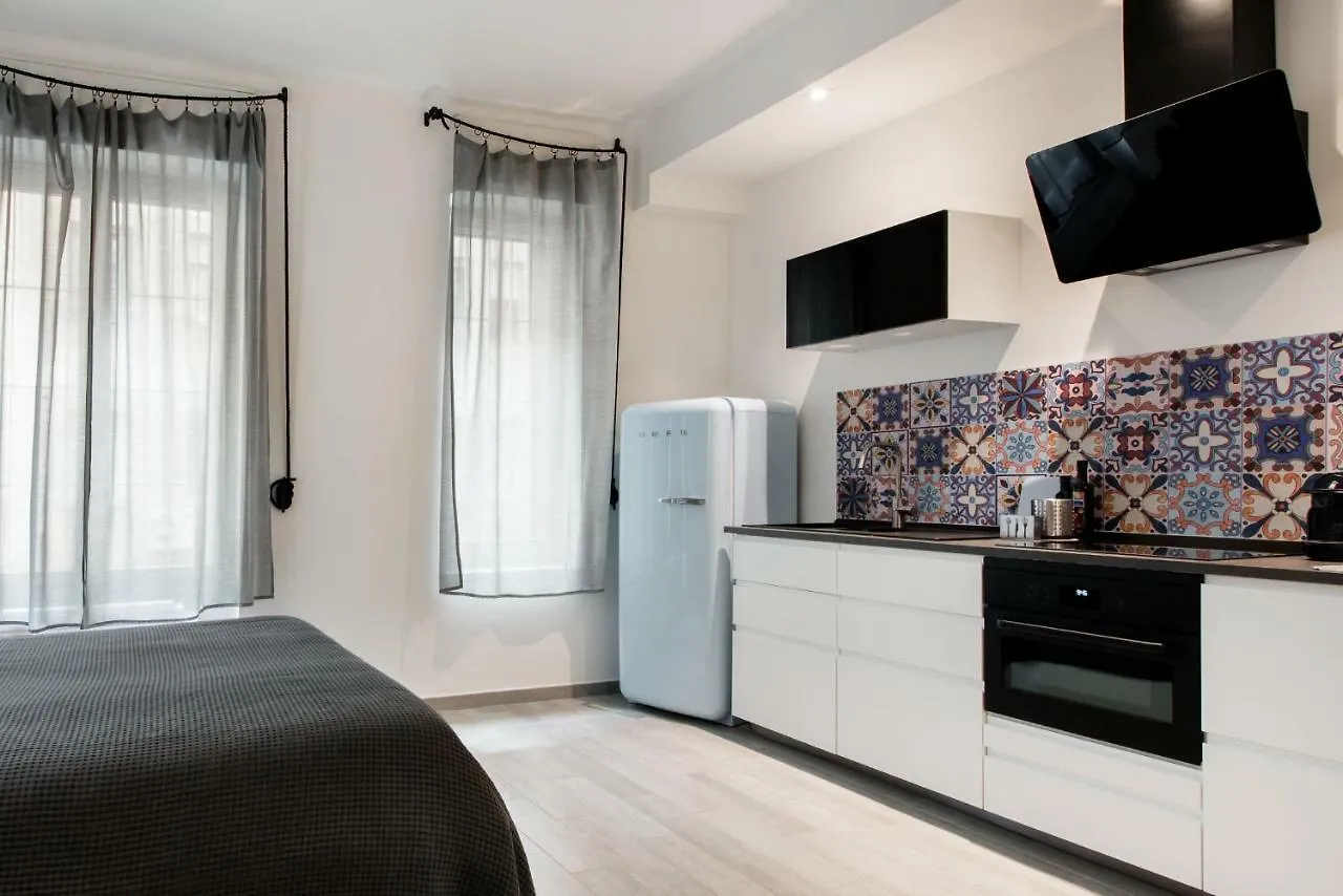 Bologna Apartment 0*,